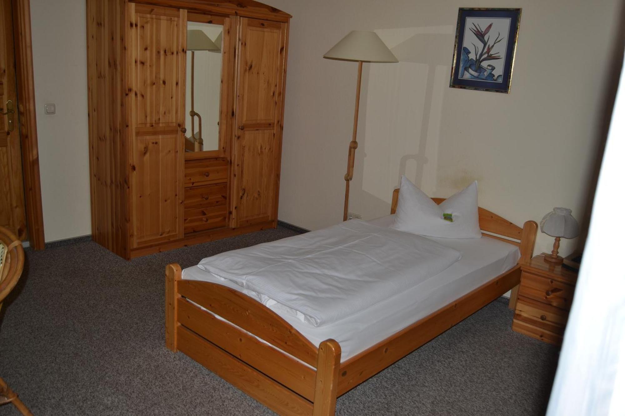Hotel Anker Saalfeld Saale Chambre photo