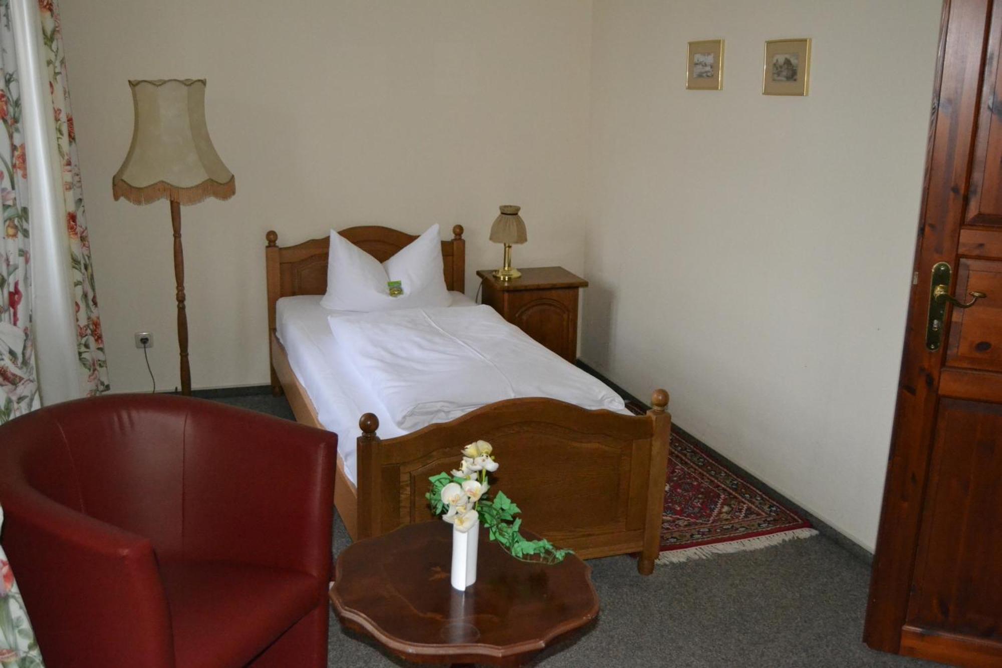 Hotel Anker Saalfeld Saale Chambre photo